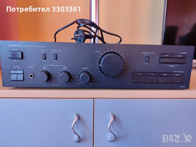 Усилвател Onkyo A-8037 перфектен 2x70 watts