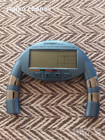 Уред за измерване на телесни мазнини и хидратация, снимка 3 - Друга електроника - 52193776
