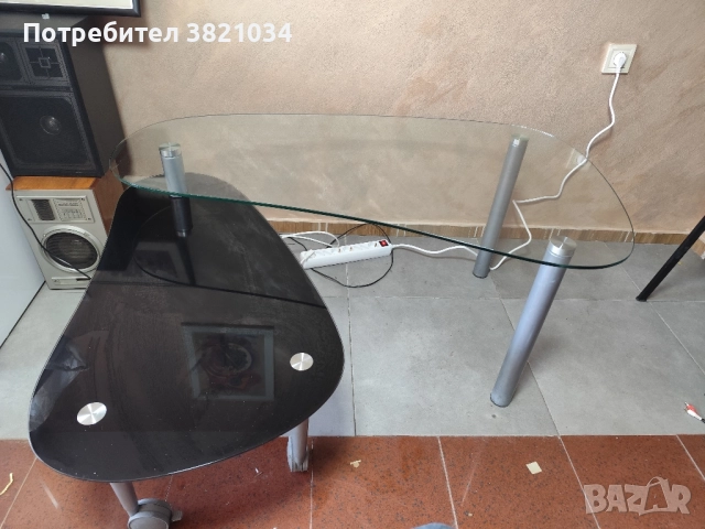 Стъклена маса, снимка 3 - Маси - 52500280