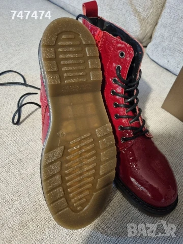 Естествен лак, 41 номер нови, снимка 2 - Дамски боти - 51238329