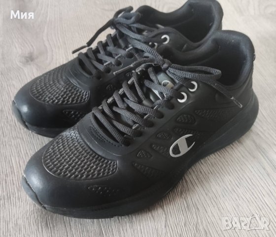 Спортни обувки Champion с изкуствена висококачествена кожа-Сая отгоре