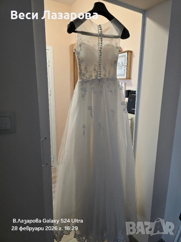 продавам булчинска рокля с обръч и воал , снимка 8 - Сватбени рокли - 53658480