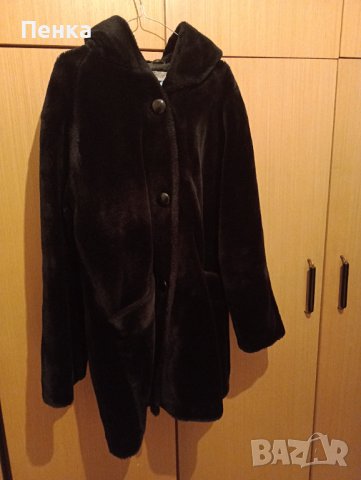 Черно пухено палто 