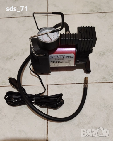 Миникомпресор Raider 12V  ,пускан два пъти като нов  . 20 лв, снимка 5 - Аксесоари и консумативи - 52885339