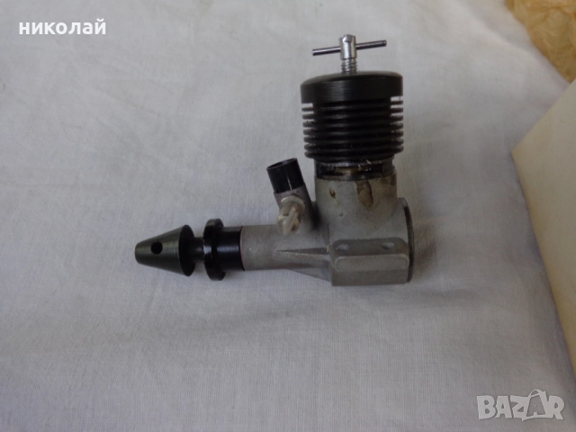 Ретро двигател за самолетомоделизъм чисто нов СССР, снимка 3 - Влакчета, самолети, хеликоптери - 51434128