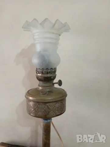 Стара настолна лампа, снимка 4 - Настолни лампи - 49894519