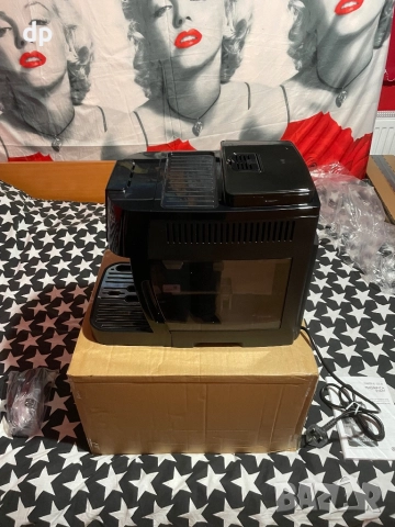 Чисто нов Кафеавтомат De’Longhi Magnifica Start ECAM220.60.B, снимка 4 - Кафемашини - 52909290