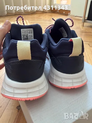 Adidas спортни маратонки, снимка 3 - Маратонки - 55980934