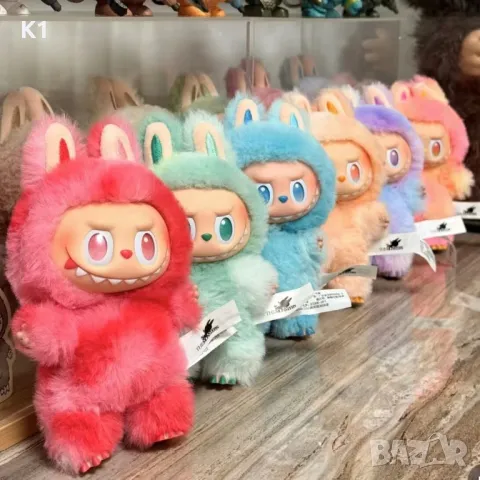 Labubu играчка 17см, Лабубу Big Into Energy Pop Mart ключодържател, снимка 3 - Плюшени играчки - 50342599