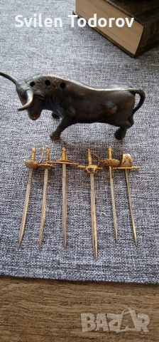 Бронзова статуетка