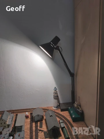 'Anglepoise' type workshop/reading Lamp.