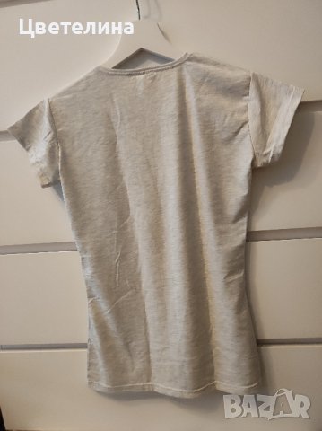 Сива тениска MOSCHINO размер М цена 10 лв., снимка 5 - Тениски - 42699644