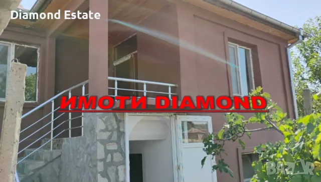 РЕНОВИРАНА Двуетажна къща в село Поповица обл. Пловдив, снимка 2 - Къщи - 49476583