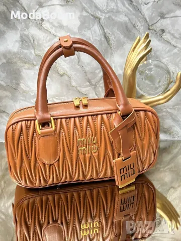 Miu Miu дамски чанти Различни цветове , снимка 2 - Чанти - 48813444