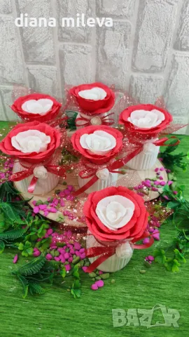 Бюджетен подарък в червено и бяло!!, снимка 7 - Декорация за дома - 48658891