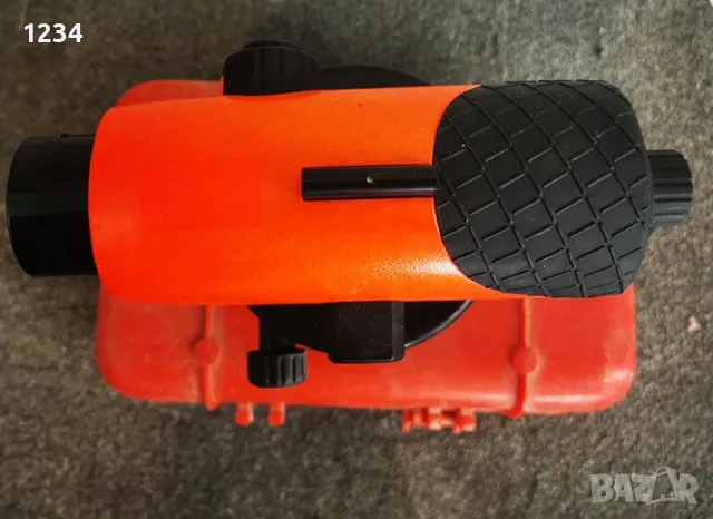 Немски оптичен нивелир CST BERGER 22x, снимка 6 - Измервателни инструменти - 48969107