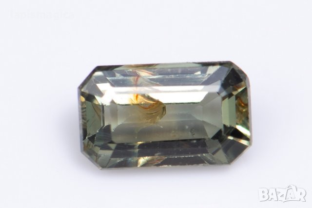 Зелен нетретиран сапфир 0.57ct октагон шлифовка, снимка 1 - Други - 41362624