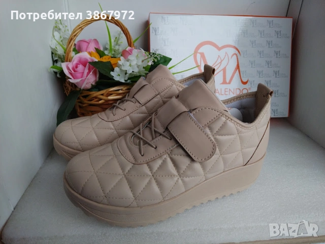 Дамски обувки на платформа