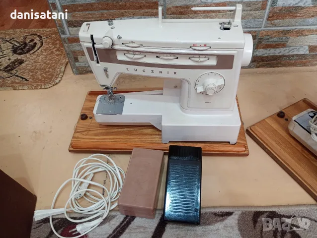 Продавам 2 бр. полски шевни машини ,,Лучник,,, снимка 2 - Шевни машини - 56086927