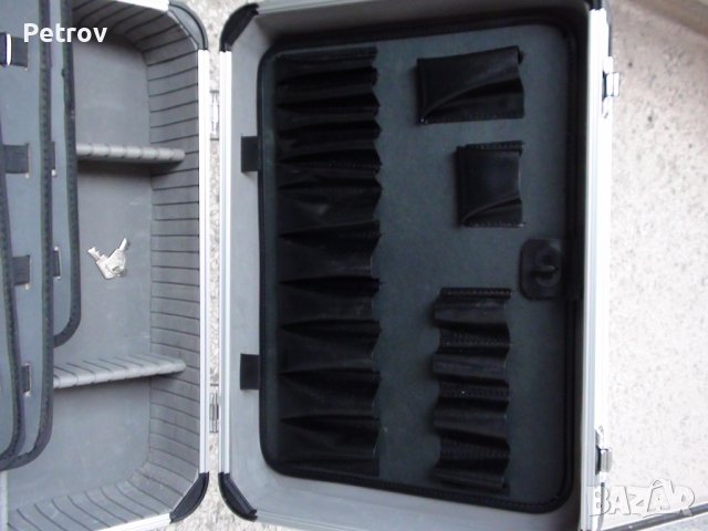 Куфар за Инструменти - ЗДРАВ Алуминиев Куфар за Инструменти с 2 ключета !!! Внос от Германия !!!, снимка 9 - Клещи - 39609715