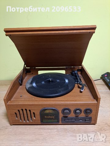 Грамофон с радио Treton 30328