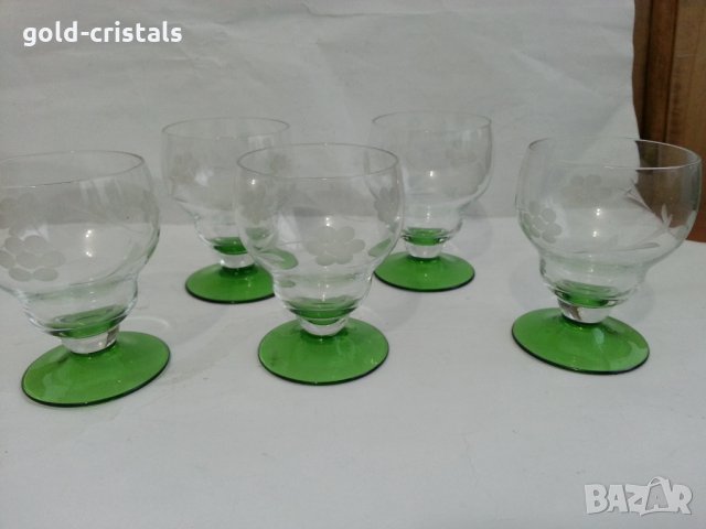 Ретро стъклени чаши чашки цветно стъкло, снимка 2 - Антикварни и старинни предмети - 35985471