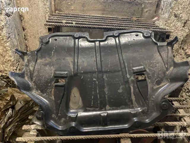 Кора под двигател за Мерцедес/Mercedes W221 S-class