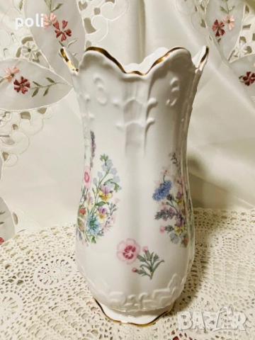 порцеланова ваза, снимка 3 - Вази - 52321055