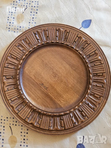 Декоративни чинии с дърворезба, снимка 5 - Антикварни и старинни предмети - 51377080