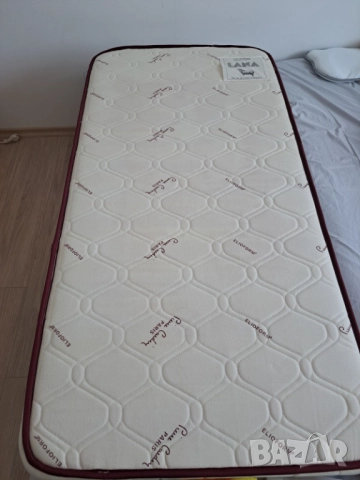 Кошара 70x140 с чекмедже + матрак Pierre Cardin (много запазена), снимка 5 - Кошарки - 52154855