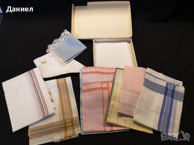 Соц текстилни носни кърпи, снимка 1 - Антикварни и старинни предмети - 41189793