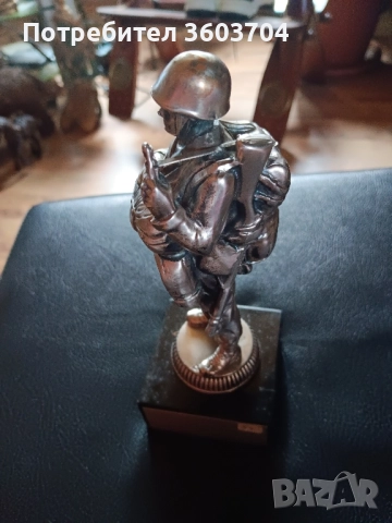 статуетка на войник, снимка 5 - Антикварни и старинни предмети - 52086383
