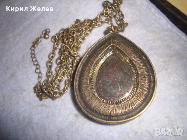 СТАРО ВИНТИДЖ КОЛИЕ с РЕТРО МЕДАЛЬОН БРОНЗ и ФАСЕТИРАН БОХЕМСКИ КРИСТАЛ с ОГЛЕДАЛЦЕ на ГЪРБА 23414, снимка 7 - Колиета, медальони, синджири - 35996900