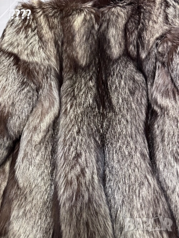 Кожено палто от сребърна лисица - цели кожи, снимка 4 - Палта, манта - 53576382