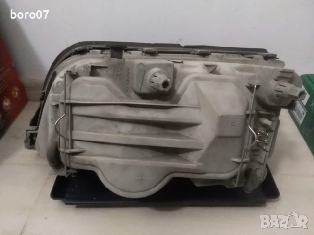 Фар за Мерцедес W202, снимка 2 - Части - 52481379