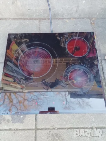 Стъклокерамичен плот BOSCH,котлони за вграждане,модел PKK651T14E. , снимка 5 - Котлони - 48502881