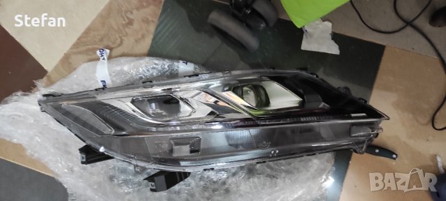 Продавам фар, ляв и десен ,предна решетка и огледало за Mitsubishi Eclipse Cross Ful Led