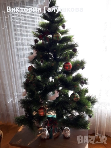 Елха 120см с включени в цената украса