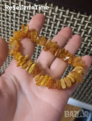 Нова гривна от естествен кехлибар , снимка 2 - Гривни - 48009047
