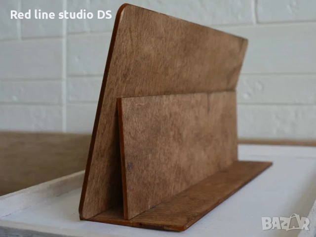 Дървен дисплей с до четири Ваши снимки и гравирано послание, снимка 3 - Арт сувенири - 53812008