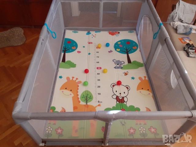 Продавам детска кошара за игра с термо килимче