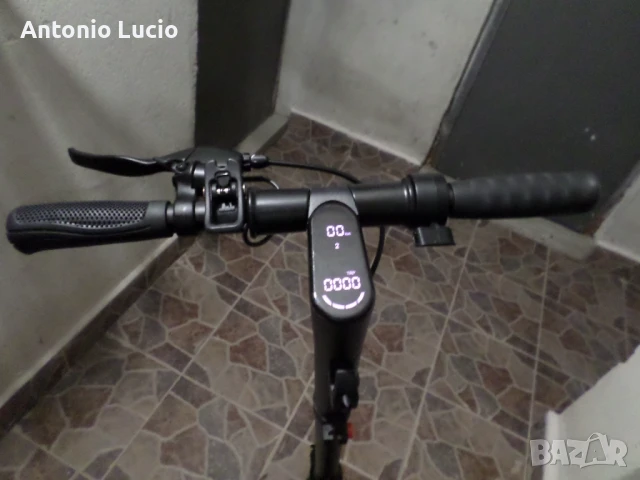 Електрическа тротинетка Oz_o, снимка 2 - Велосипеди - 51243872