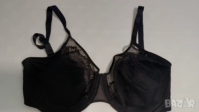 Triumph черен сутиен 75F, снимка 3 - Бельо - 51617567