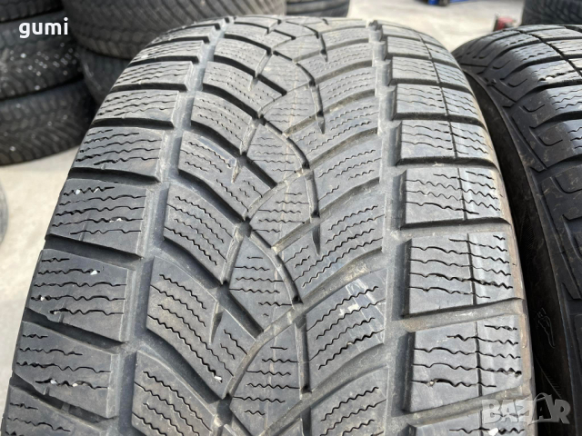 2бр зимни гуми 235/55/17 GOODYEAR, H102