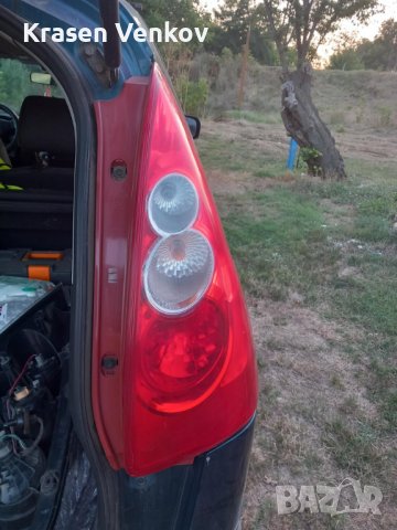 Десен стоп за Мазда 5, снимка 2 - Части - 41760081