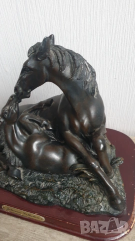 Винтидж скулптура на кон и жребче, снимка 3 - Антикварни и старинни предмети - 53604093