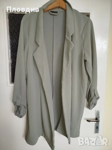 Ново зелено манто 2-3 хл , снимка 2 - Палта, манта - 52287621