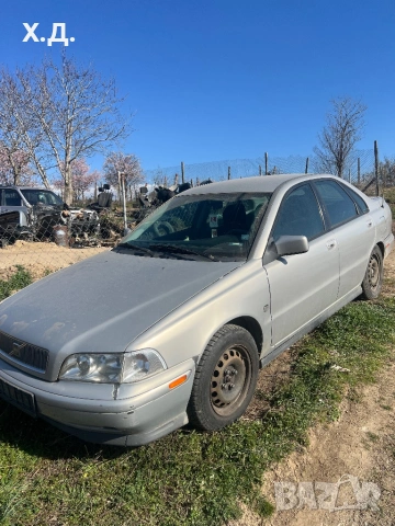 Volvo s40 1.6 105кс с газ НА ЧАСТИ , снимка 2 - Автомобили и джипове - 53825508