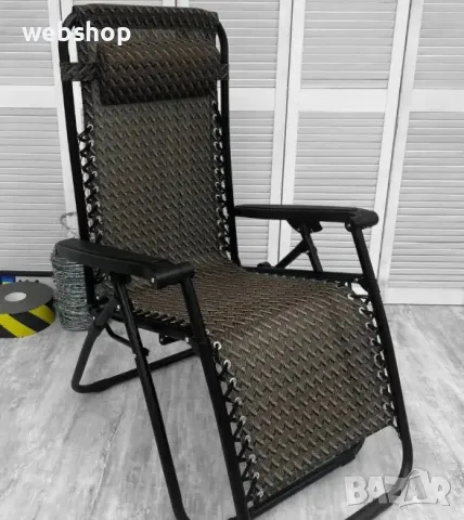 Сгъваем шезлонг с възглавничка за градината или плажа , 175х52 см , до 120кг