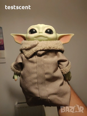 Star Wars The Mandalorian – THE CHILD / Baby Yoda / Grogu – плюш (prop replica), перфектно състояние, снимка 8 - Плюшени играчки - 52952869